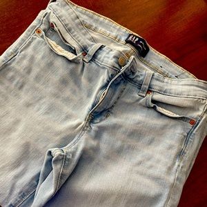 Gap Capri Jeans